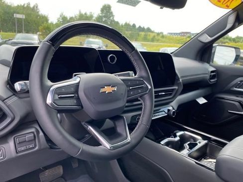 Used 2026 Chevrolet Silverado EV LT AWD/4WD image 33