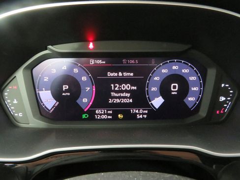 Used 2021 Audi Q3 2.0T Premium Plus w/ Premium Plus Package image 14