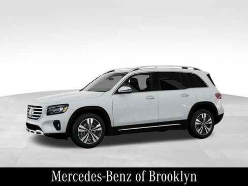 Certified 2026 Mercedes-Benz GLB 250 4MATIC image 39