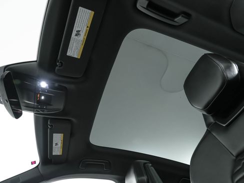 Used 2022 Audi e-tron GT Prestige image 37