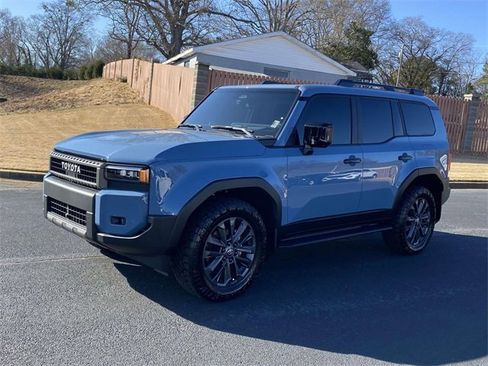 Used 2025 Toyota Land Cruiser image 3