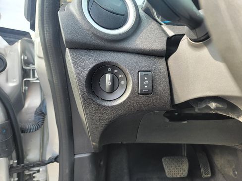 Used 2019 Ford Fiesta SE FWD image 14
