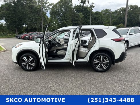 Used 2022 Nissan Rogue SL w/ SL Premium Package FWD image 31