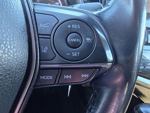 Used 2021 Toyota Camry SE image 18