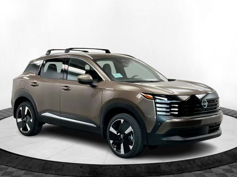 New 2025 Nissan Kicks SR image 7