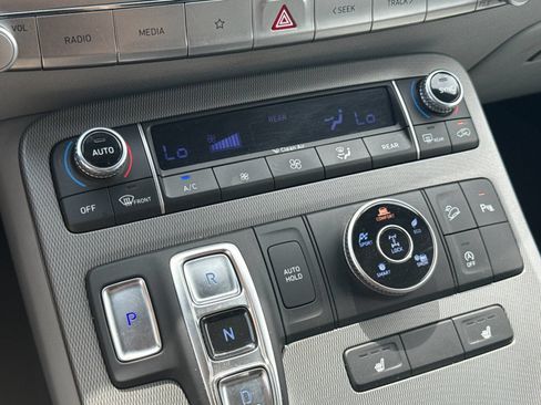 Used 2021 Hyundai Palisade SEL w/ Convenience Package AWD/4WD image 16