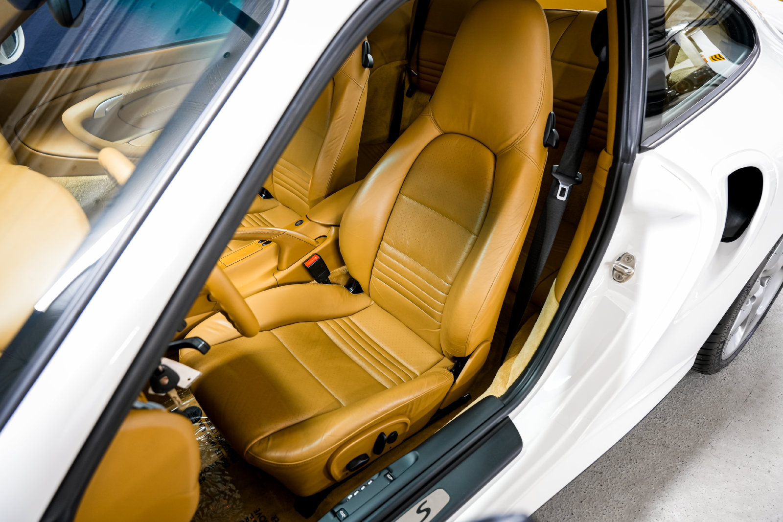 Used 2005 Porsche 911 Turbo S AWD/4WD image 19
