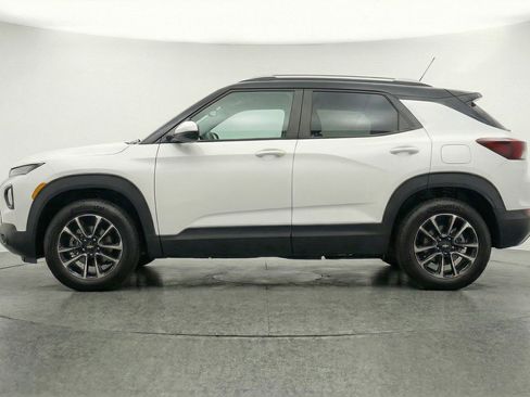 Used 2025 Chevrolet TrailBlazer LT image 11