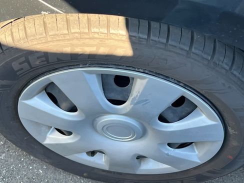 Used 2012 Toyota Yaris Sedan image 22