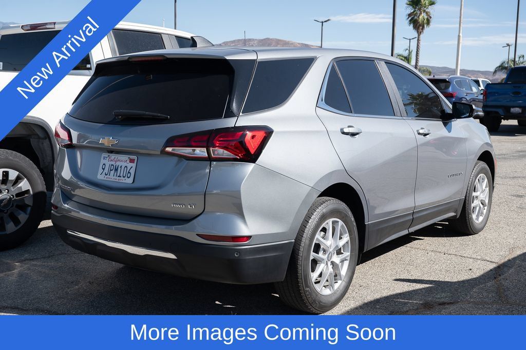Used 2024 Chevrolet Equinox LT AWD/4WD image 3