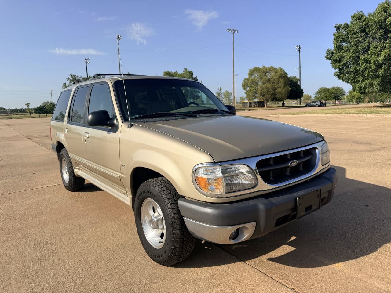 Used 1999 Ford Explorer XLT RWD image 20