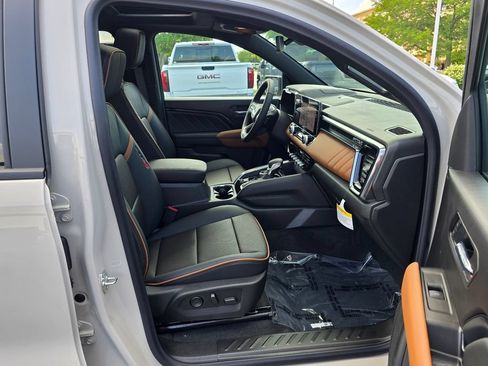 New 2026 GMC Canyon AT4 w/ Technology Plus Package AWD/4WD image 27