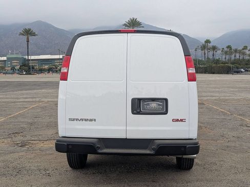 New 2026 GMC Savana 2500 Extended w/ Driver Convenience Package RWD image 8
