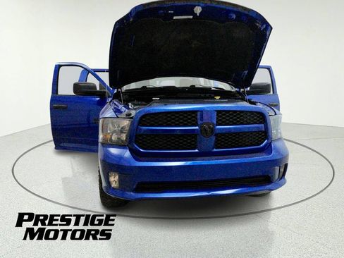 Used 2018 RAM 1500 Express w/ Express Value Package AWD/4WD image 12