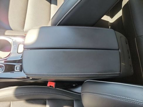 Used 2021 Buick Envision Essence w/ Technology Package I FWD image 25