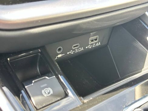 Certified 2025 Subaru Outback Limited AWD/4WD image 23