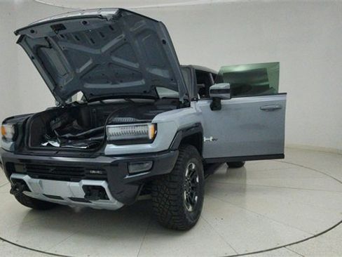 Used 2024 GMC Hummer EV 3X w/ Extreme Off-Road Package image 71