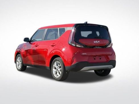 Certified 2023 Kia Soul LX w/ LX Technology Package image 11
