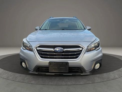 Used 2019 Subaru Outback 2.5i Premium image 2