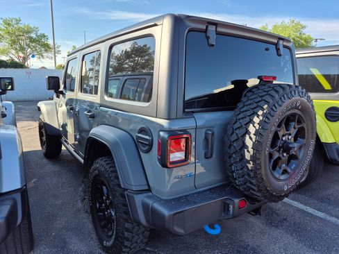 Used 2023 Jeep Wrangler Unlimited w/ Cold Weather Group AWD/4WD image 29