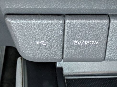Used 2020 Toyota Camry SE FWD image 20