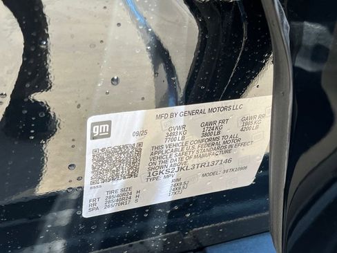 New 2026 GMC Yukon XL Denali w/ Denali Reserve Package image 35