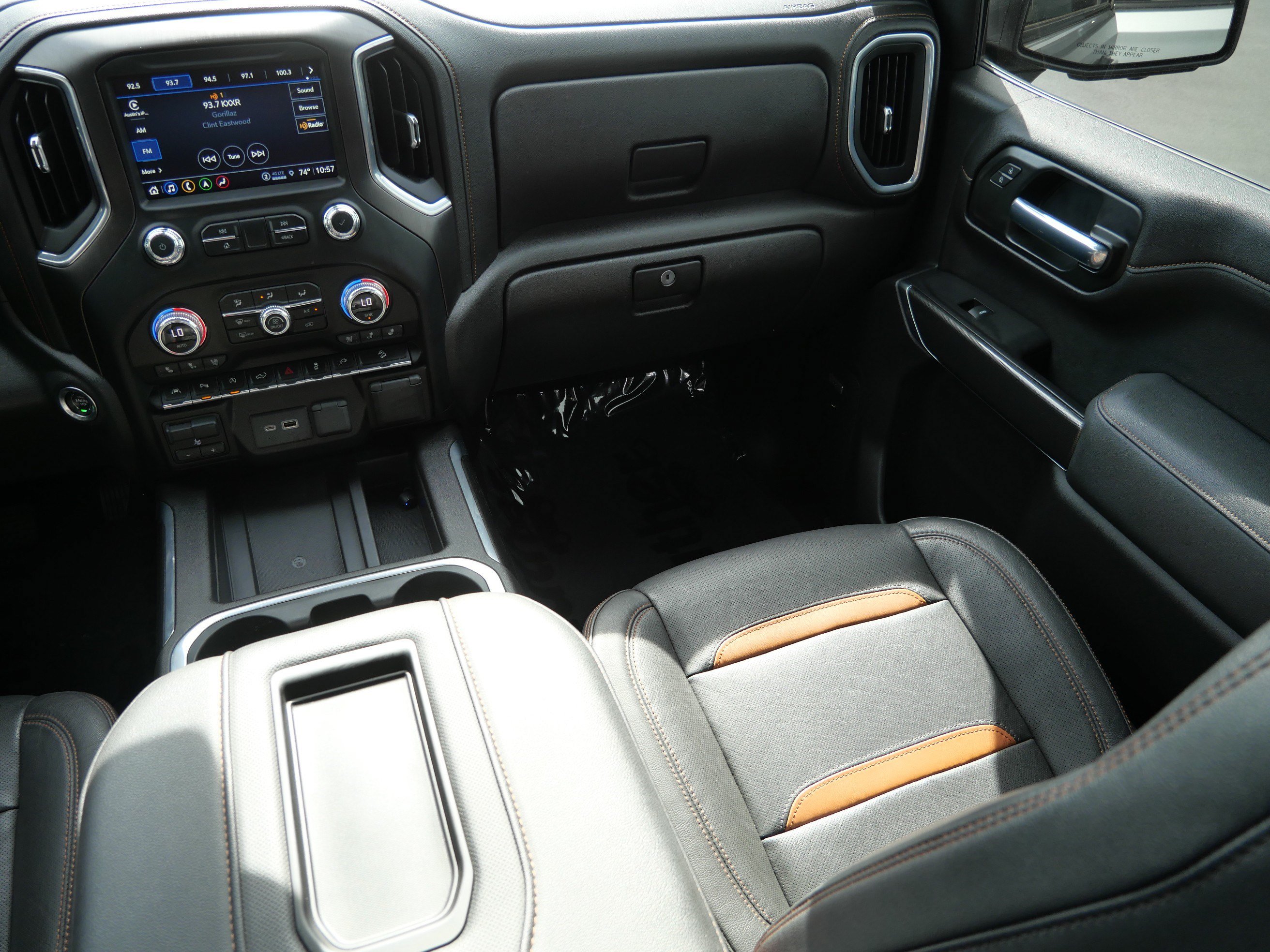 Used 2021 GMC Sierra 1500 AT4 w/ AT4 Value Package AWD/4WD image 9