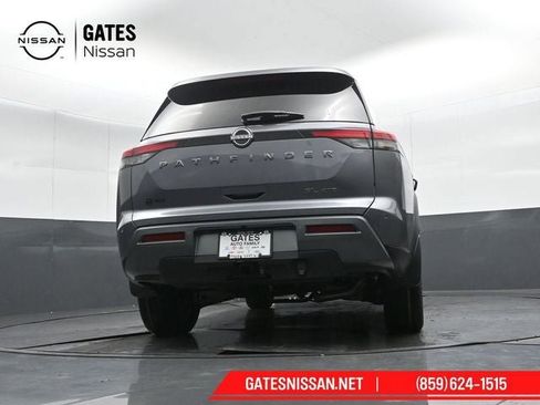 New 2026 Nissan Pathfinder SL image 43