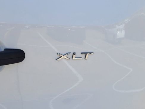 Used 2023 Ford Transit 350 XLT image 6