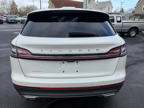 Used 2021 Lincoln Nautilus Reserve FWD image 12