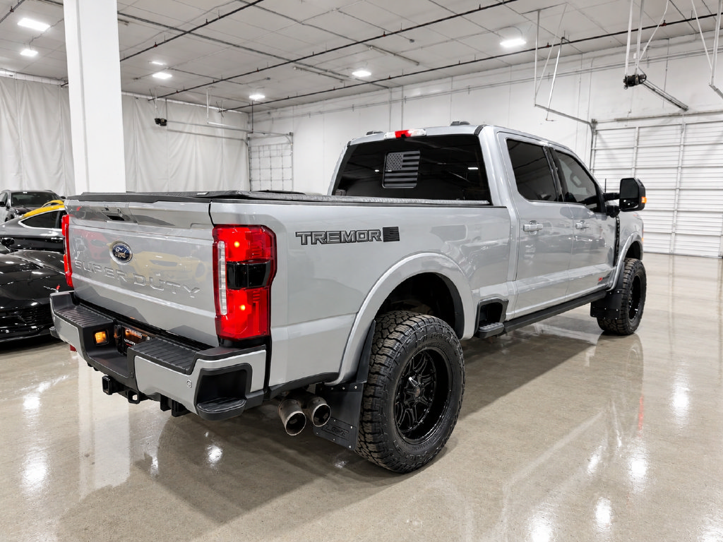 Used 2023 Ford F350 Lariat w/ Lariat Ultimate Package AWD/4WD image 5