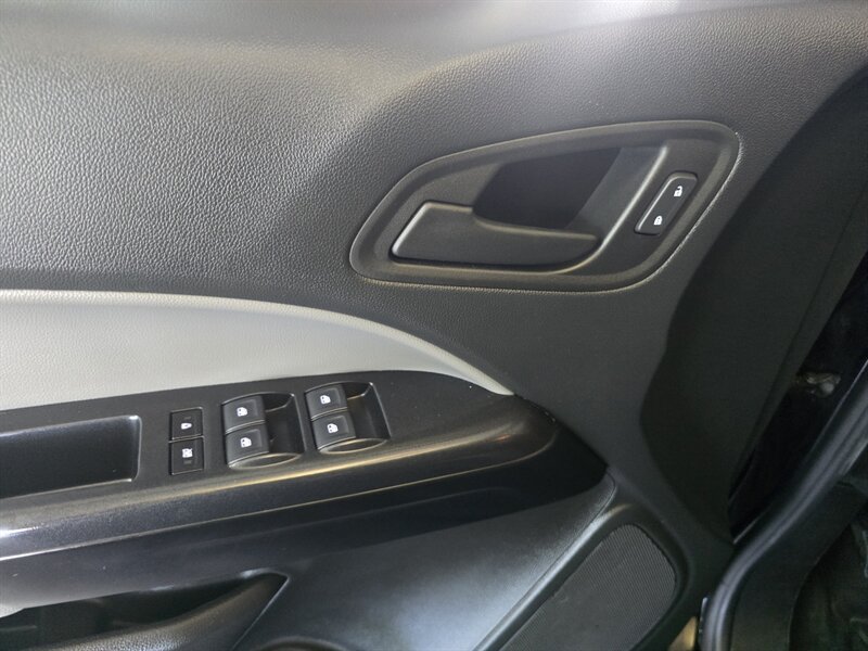 Used 2022 Chevrolet Colorado W/T w/ WT Convenience Package RWD image 17