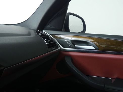 Used 2024 BMW X3 sDrive30i w/ Premium Package image 26