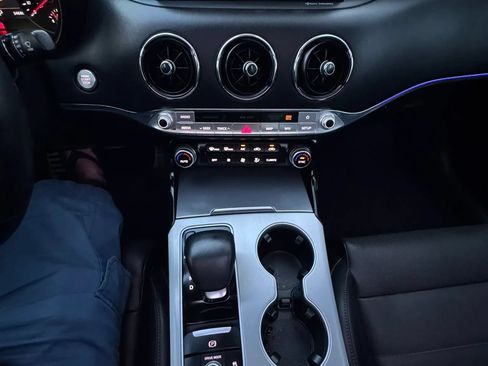 Used 2019 Kia Stinger GT2 RWD image 15
