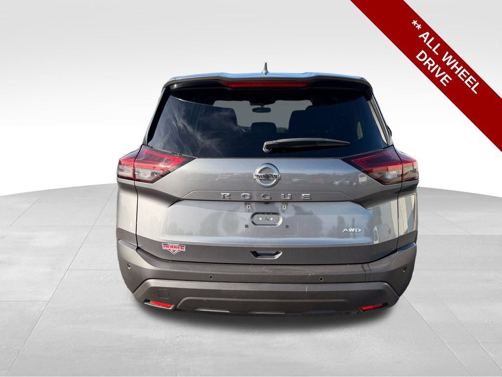 Used 2021 Nissan Rogue S AWD/4WD image 4