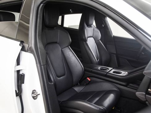 Used 2024 Porsche Taycan GTS image 28