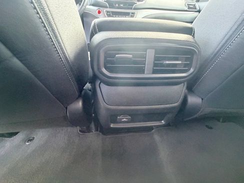 Used 2024 Honda Ridgeline Sport image 23