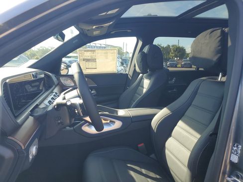 New 2026 Mercedes-Benz GLS 580 4MATIC image 25