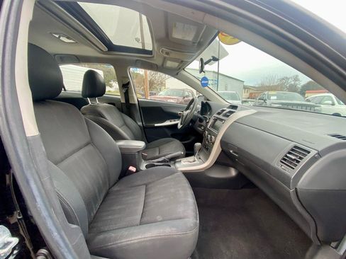 Used 2012 Toyota Corolla S image 9