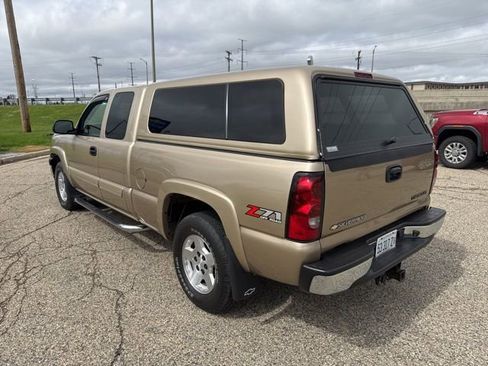 Used 2004 Chevrolet Silverado 1500 4x4 Extended Cab w/ Z71 Convenience Package 1 image 5