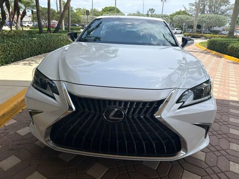 Used 2025 Lexus ES 350 w/ Premium Package FWD image 5