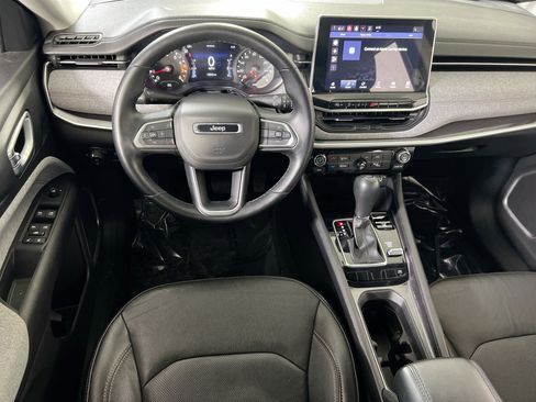 Used 2022 Jeep Compass Latitude AWD/4WD image 21