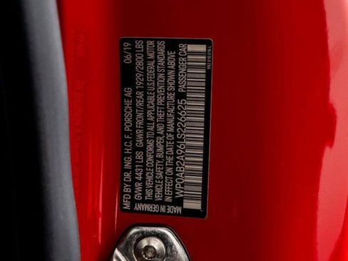 Used 2020 Porsche 911 Carrera 4S w/ Sport Package image 60