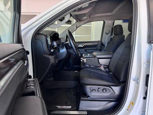 Used 2023 Chevrolet Silverado 1500 RST AWD/4WD image 10