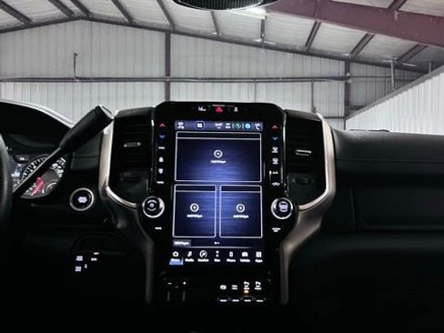 Used 2024 RAM 2500 Laramie w/ Safety Group AWD/4WD image 31