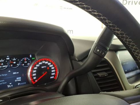 Used 2015 GMC Yukon Denali w/ Open Road Package AWD/4WD image 19