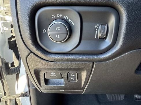Used 2022 RAM 1500 Big Horn image 31