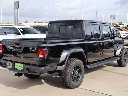 New 2026 Jeep Gladiator Sport AWD/4WD image 6