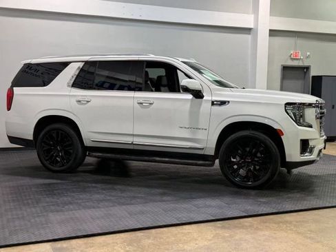 Used 2021 GMC Yukon SLT w/ SLT Premium Package image 5