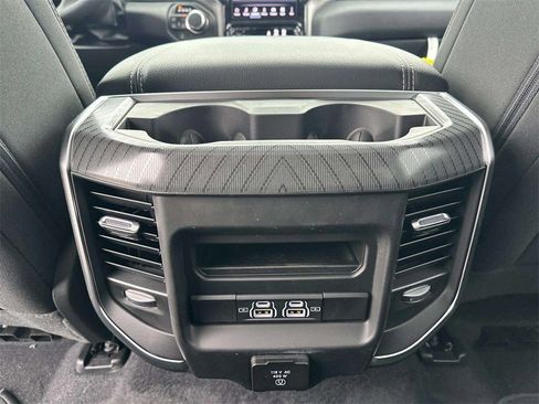 New 2026 RAM 1500 4x4 Crew Cab image 9